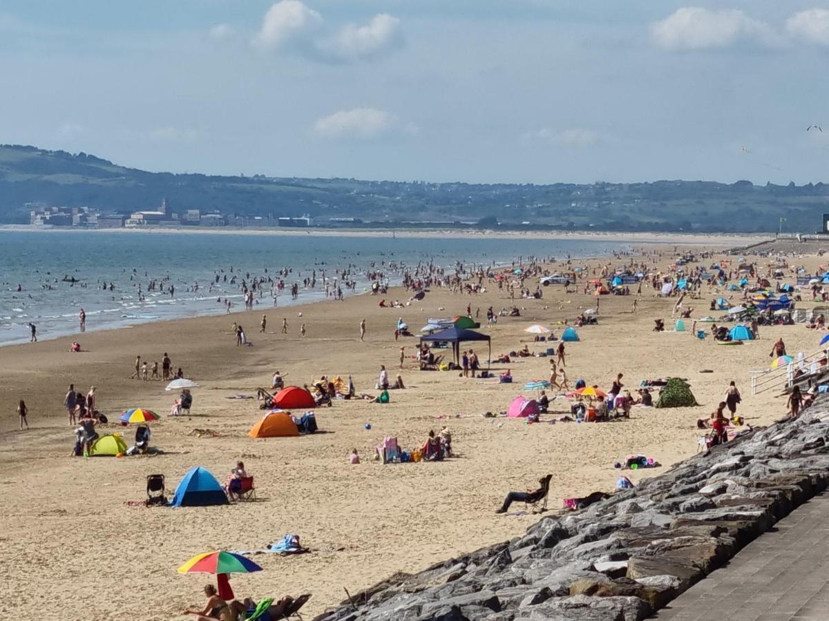 Sea Escape The Tardiis Beachfront Location Aberavon Beach Sea Views Driveway Parking Port Talbot Luaran gambar